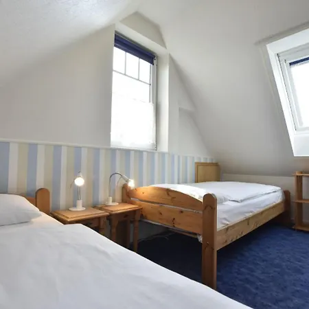 Stunning In Insel Poel With Sauna Timmendorf